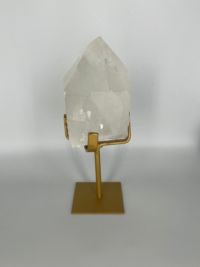 Kryształ górski na podstawce