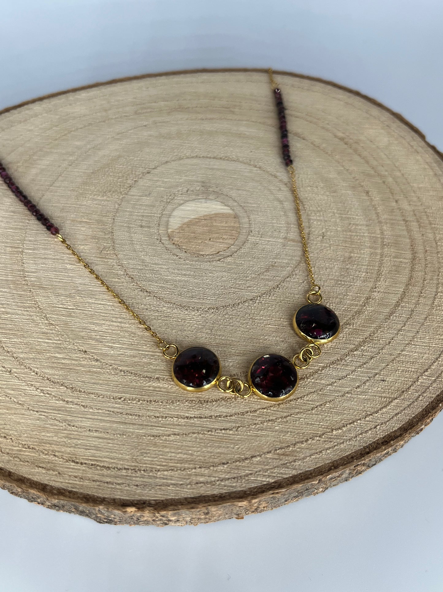 Naszyjnik z granatami