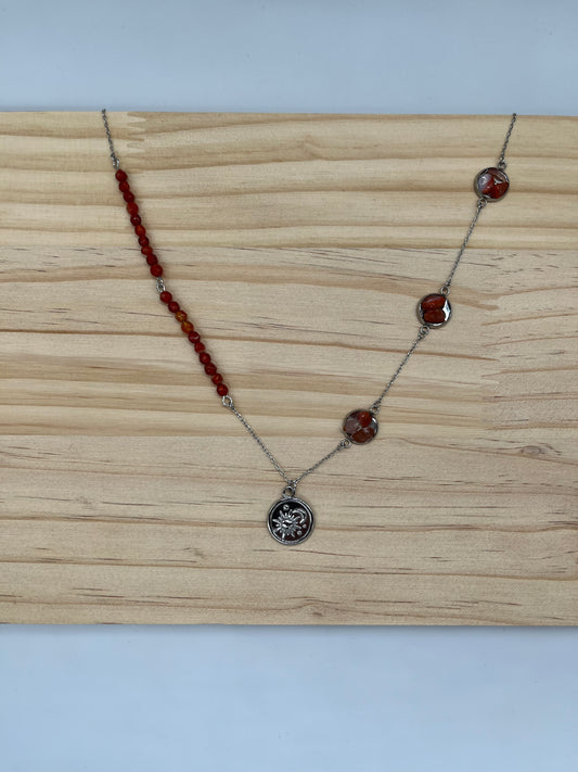 Naszyjnik Słońce i Księżyc z karneolem