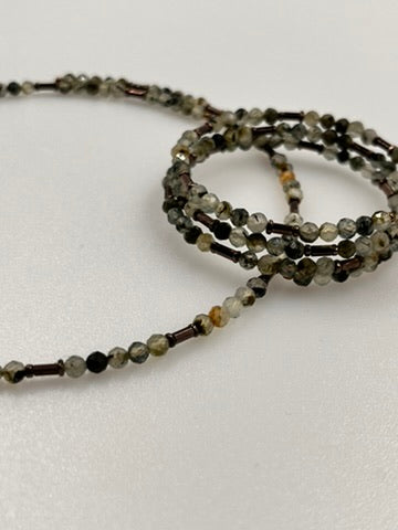 Choker z prehnitem