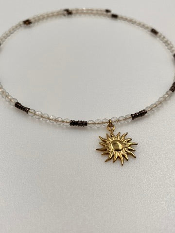 Choker ze słońcem