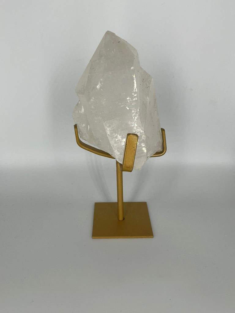 Kryształ górski na podstawce