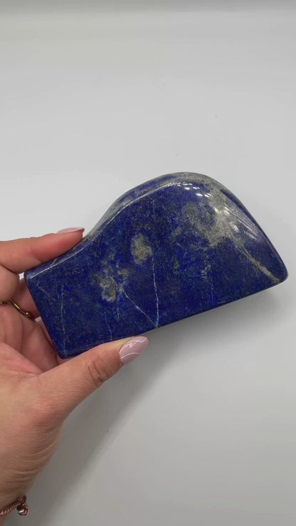 Lapis lazuli freeform